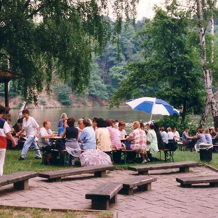 Hotel Restaurant Am Kriebsteinsee Kültér fotó