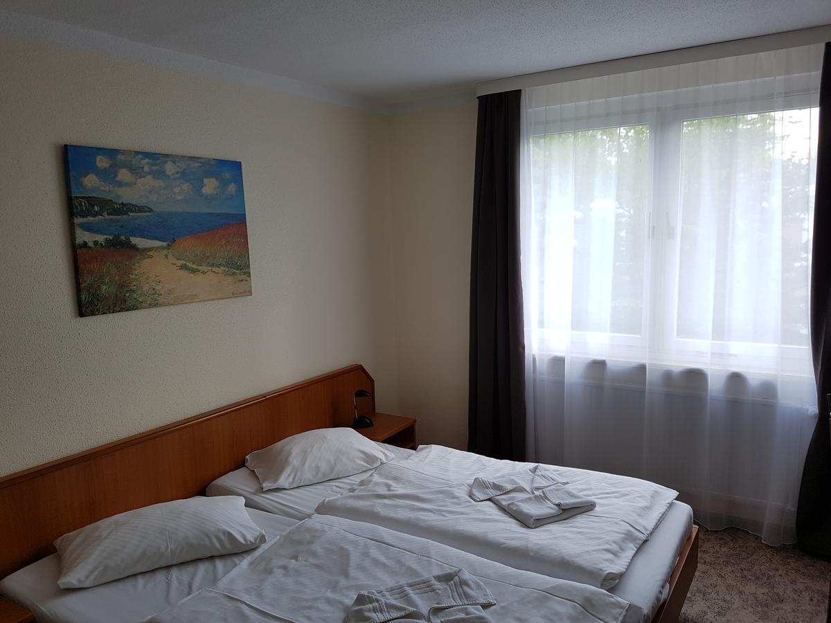 Hotel Restaurant Am Kriebsteinsee Kültér fotó